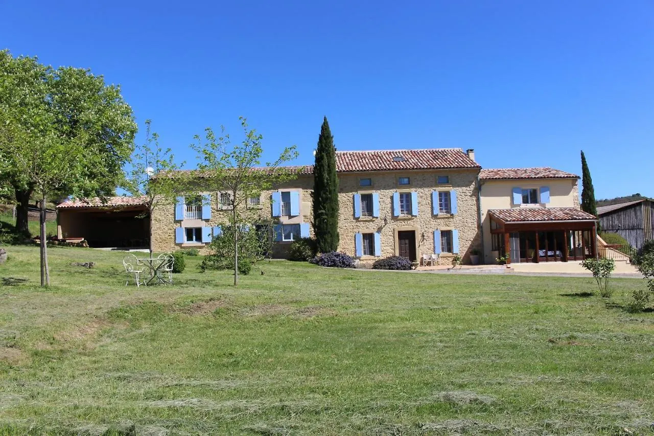 مزرعة للإقامة Gites Et Roulottes Au Domaine De La Trille Sainte-Foi